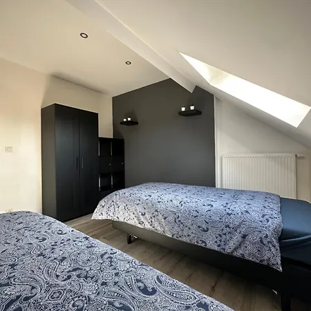 The 75 Renovated Work Or 펜션 Comines-Warneton