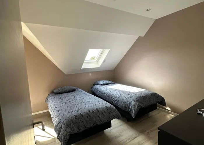 The 75 Renovated Work Or Comines-Warneton