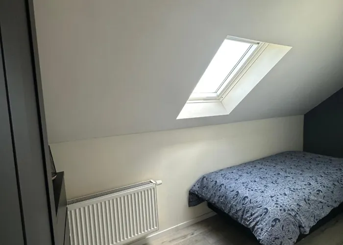 The 75 Renovated Work Or * Comines-Warneton
